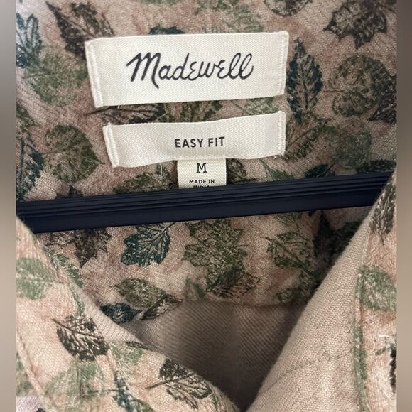 Sold  - Picture 3 of 6